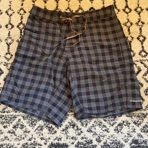 Patagonia Board Shorts Swim Trunks Mens 33 Navy Check Performance Summer EUC
